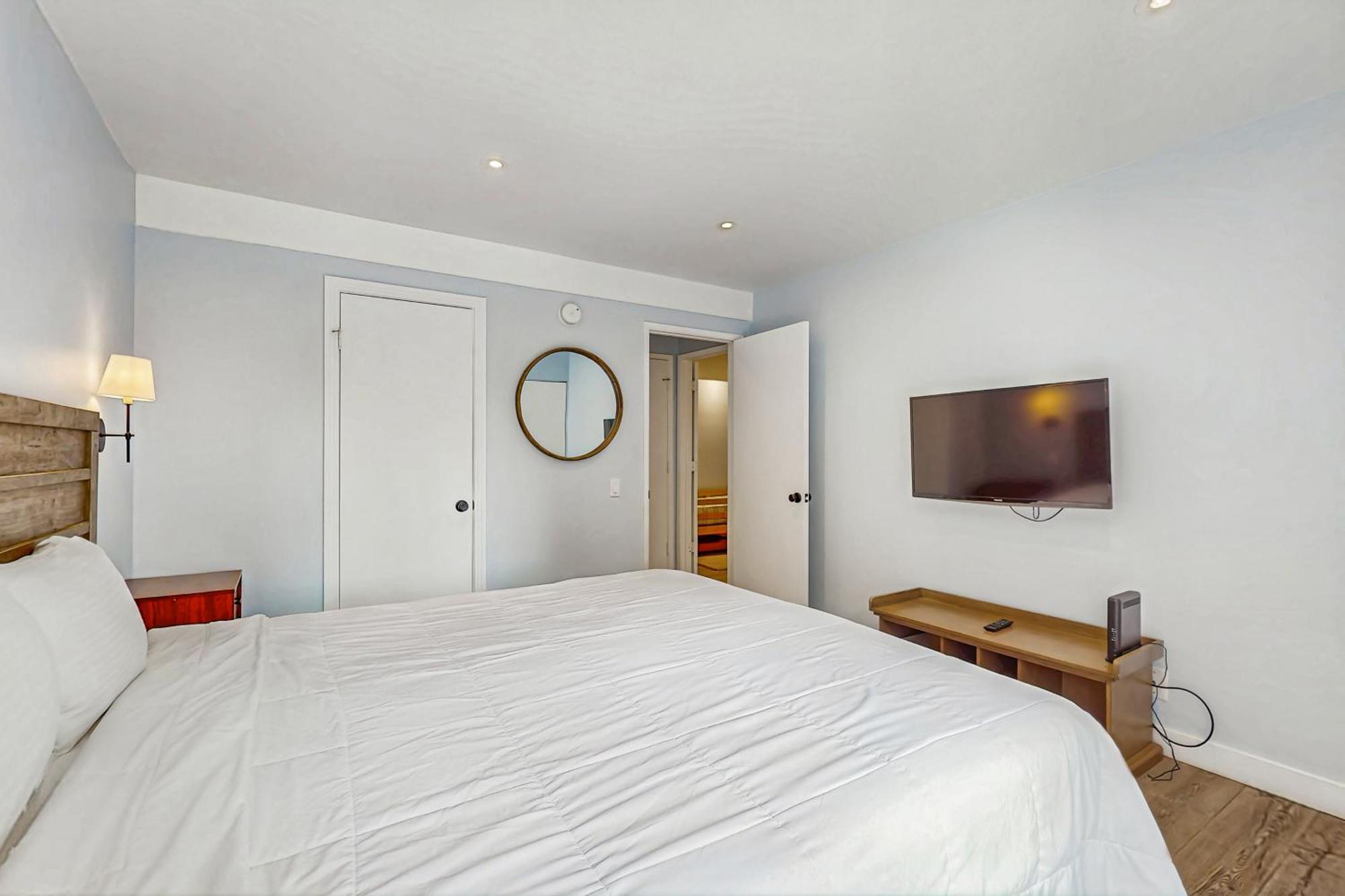 Mammoth & Racquet 93k Apartment *